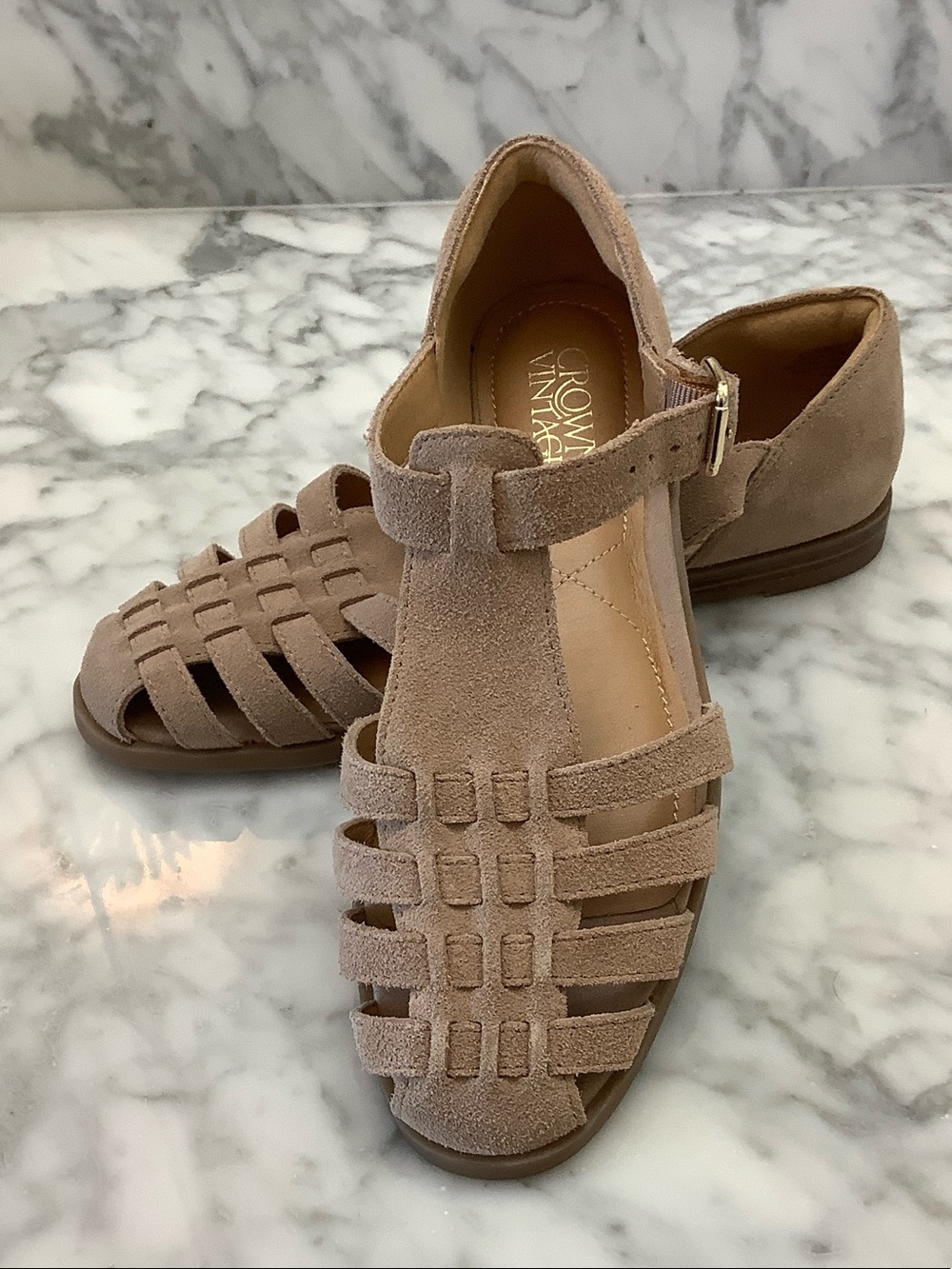Crown Vintage Women's Suede Fisherman Sandals — Taupe Suede